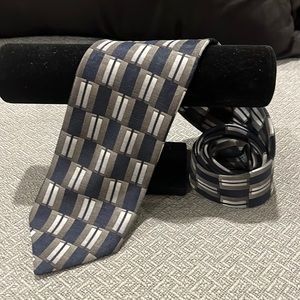 Men’s Navy Blue Patterned Necktie